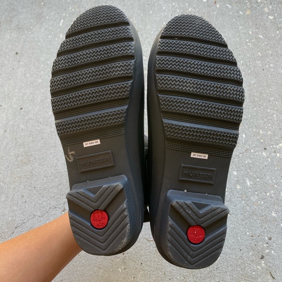 Hunter Chelsea Rain Boot - Picture 2 of 3